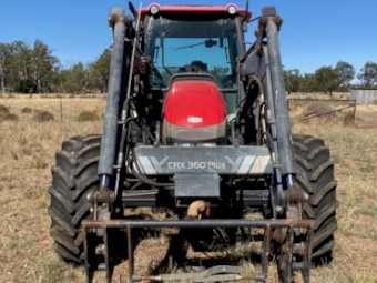 2010 McCormick C-Max 105 Tractor with CRX360 Plus Loader