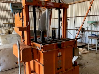TPW Anniversary Model Woolpress