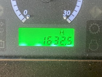 2015 John Deere 5075E Tractor