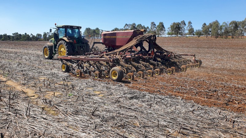 10.4m Seed Hawk 800C Air Seeder