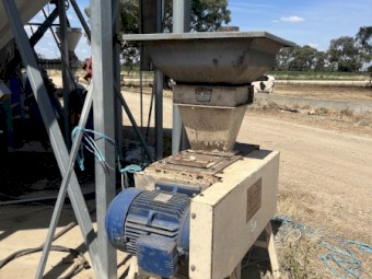 Under Auction - (A224) Wolf Roller Mill 