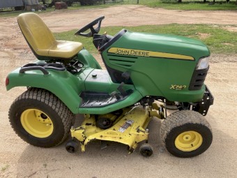 John Deere  X740 mower