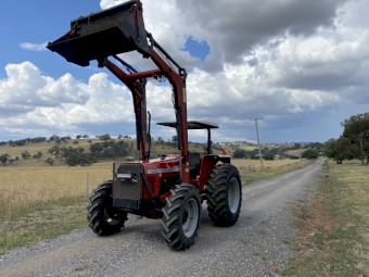 Massey Ferguson 435 80HP 4WD with 4:1  Loader