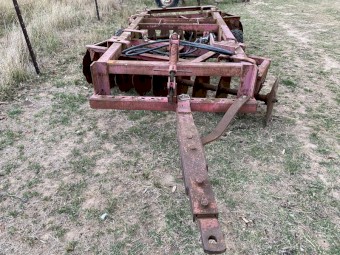 International 20 plate offset disc