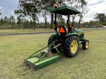 John Deere 4210