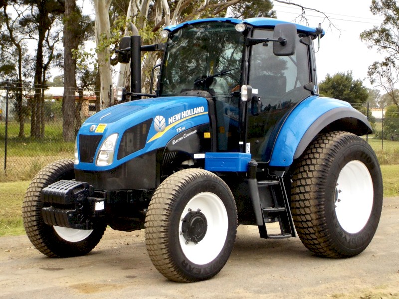 2015 NEW HOLLAND T5.95 Electro Command 4WD/FWA 98hp Tractor
