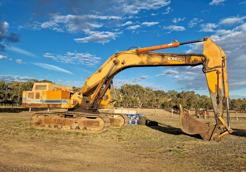 Kobelco K909A Excavator
