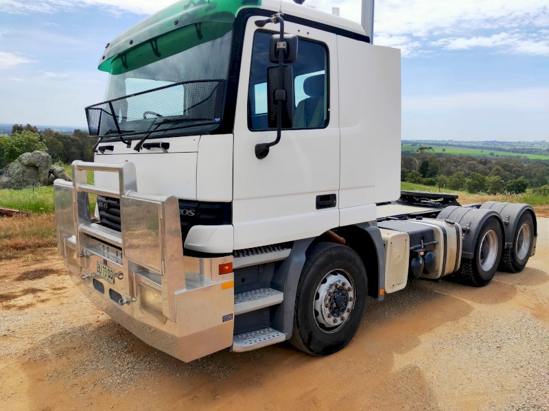 2003 Mercedes Benz  2643 LS Actros Prime Mover