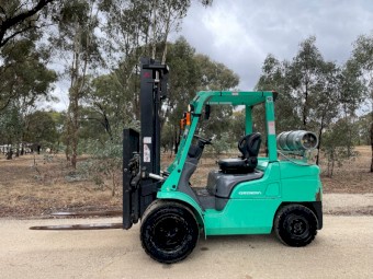 Mitsubishi Forklift Truck 3.5 Ton - Wide wheel