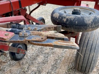 Morris C2 Narrow Fold Air Seeder Bar