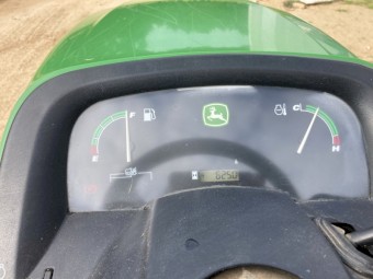 John Deere X740