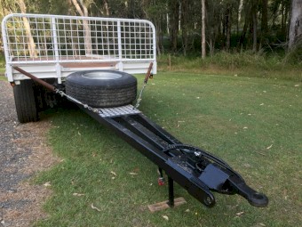 Flat deck tri axle plant  trailer Retirement Sale
