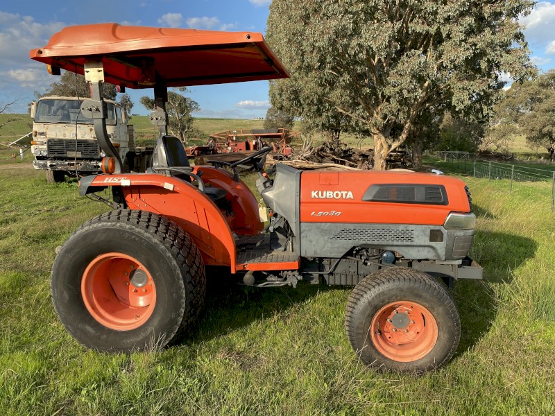 Kubota l5030 tractor 4x4 50 hp