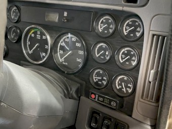 Freightliner CL120