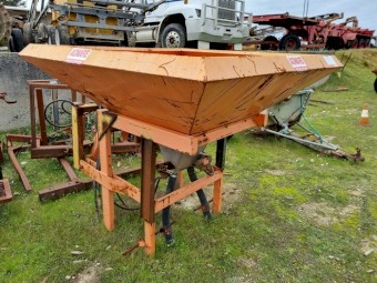 3PL Bait Spreader