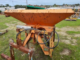 3PL Bait Spreader