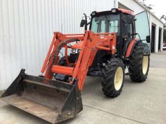 Daedong Kioti DK 902 C 90 HP 