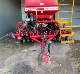 Duncan 30 Trailing Disc Seeder