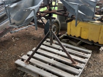 Lamb marking cradle