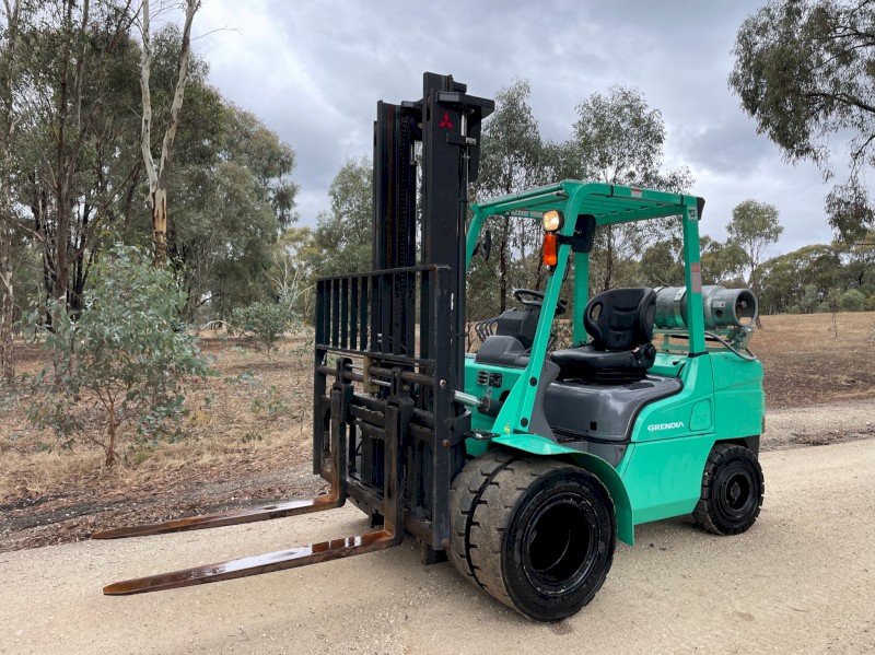 Mitsubishi Fork Lift - 3.5 Ton - Wide Wheel