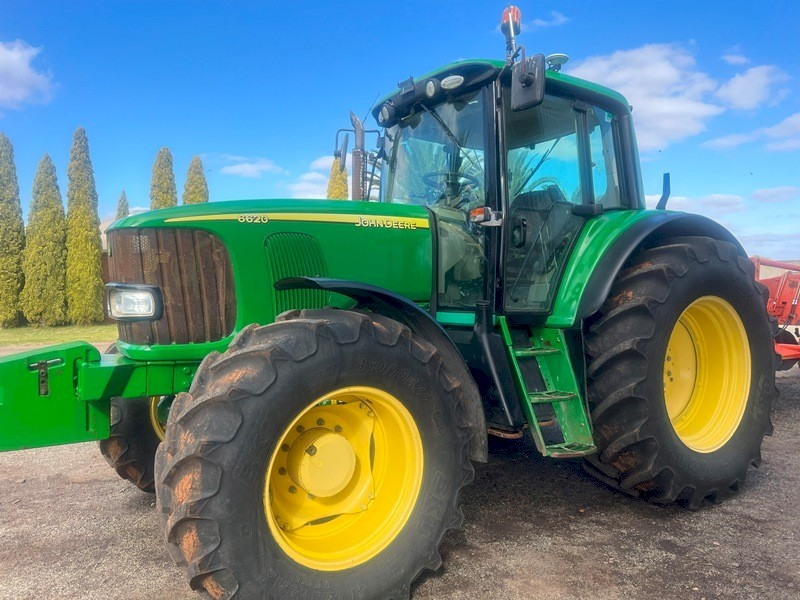 John Deere 6620 Tractor