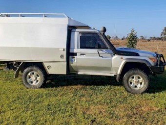 2013 Toyota Land Cruiser GXL Single Cab Ute