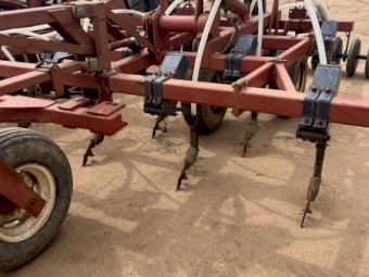 Morris Concept 2000 & 7130 2 bin Air Cart