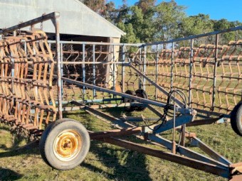 40' Hydraulic Harrows