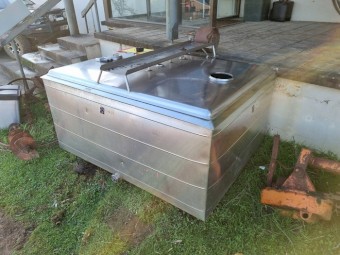 Square Stainless Steel Milk Vat - 950 Litres