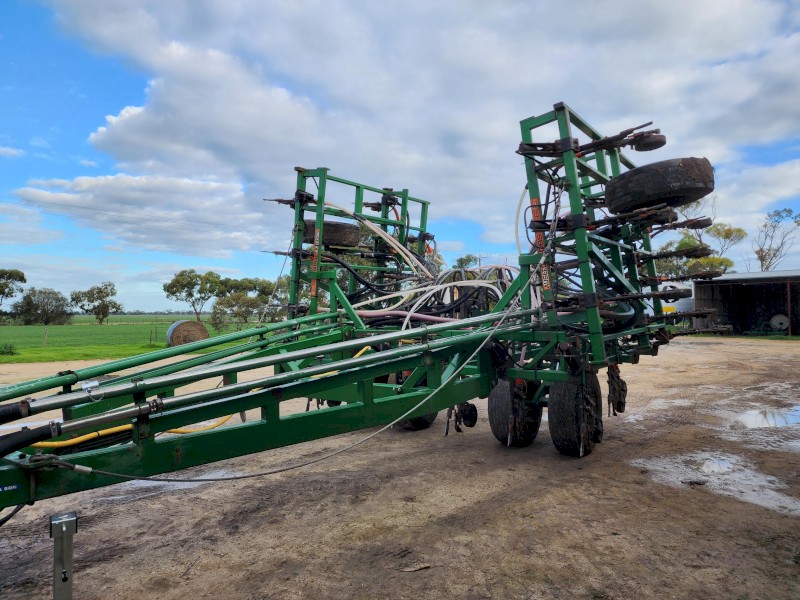 Ausplow DBS 30' Precision Seeder with liquid kit