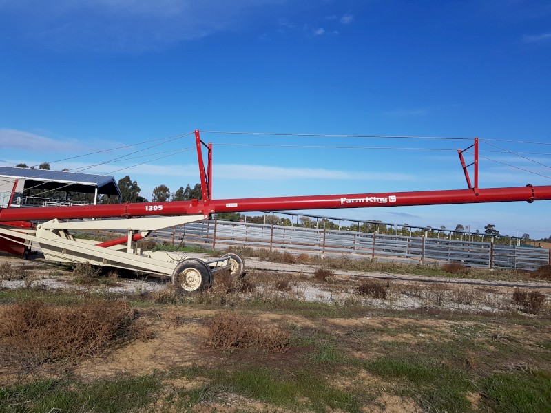 2020 Farm King 1395 Swing Away Auger