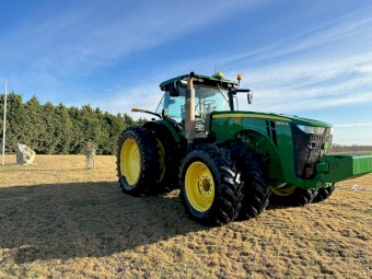 2017 John Deere 8370r tractor