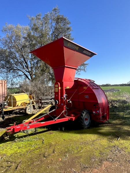 Akron E9700HE Grain Bag Inloader