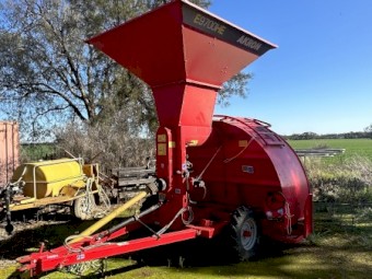 Akron E9700HE Grain Bag Inloader