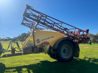 2009 HARDI Navigator 4000 Boomspray