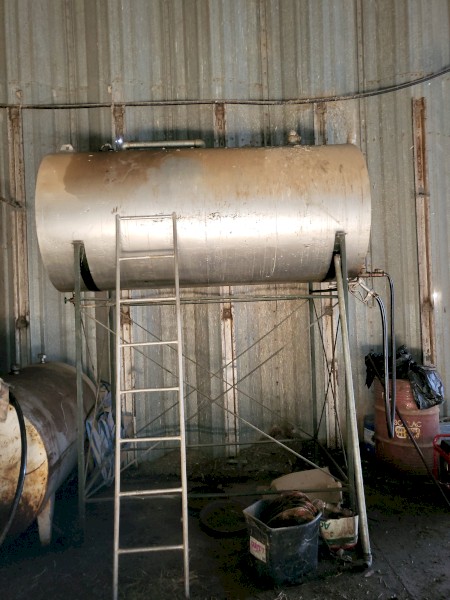 Diesel fuel tanks