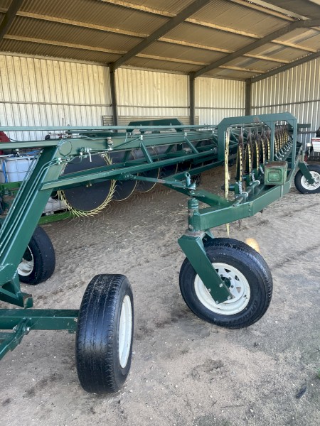 V Rake 28 wheel