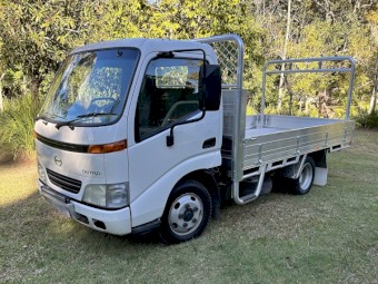 2002 Hino Dutro 300 Tray Truck