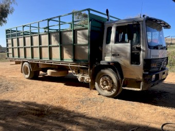 1995 Volvo FL6 18 Truck with 24 Ft  Duncan Cattle Float