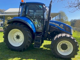 2015 New Holland T5.95 Electro Command 4x4 95 HP Agricultural Farm Tractor