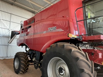 2022 Case IH 7250 Header with 41ft Vario Front