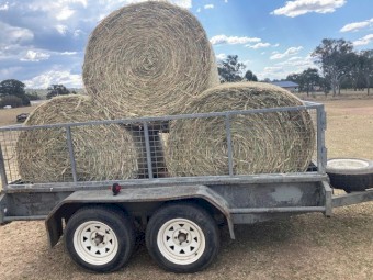 Prime 4*4 Oaten Hay -24 load body truck