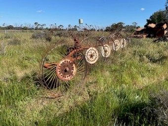 Five Wheel Linkage Hay Rake