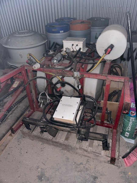 Gazeeka moisture meter and spray inoculant tank 