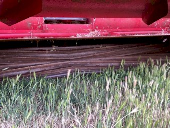 2011 MASSEY HESSTON 1375 MOWER CONDITIONER