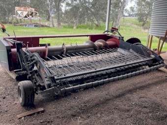 2015 Case IH Canola Pickup Front