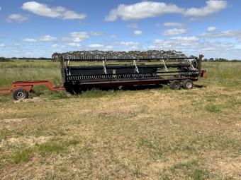 2003 Massey Ferguson 5140 Windrower