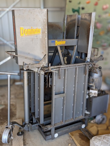 Lyco Dominator Wool Press