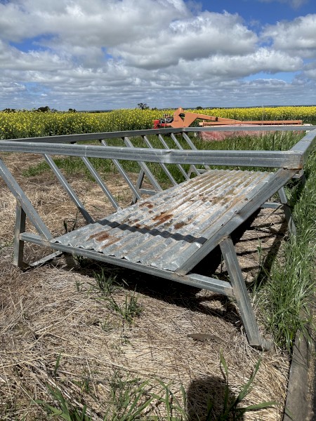 Large Square bale cradle hay feeder