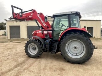 Massey Ferguson 6712S Tractor with Loader
